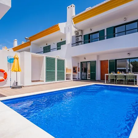 Gil * Albufeira